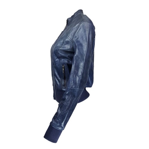Blouson en cuir bleu avec col rond et finitions bords-côtes