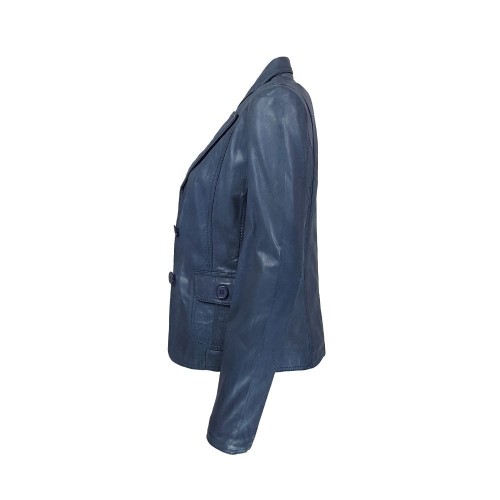 Blazer en cuir bleu profond pour femme, coupe ajustée avec col cranté et fermeture à deux boutons