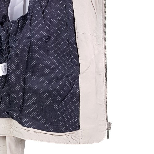 Blouson en cuir d’agneau souple couleur écru, élégant et confortable